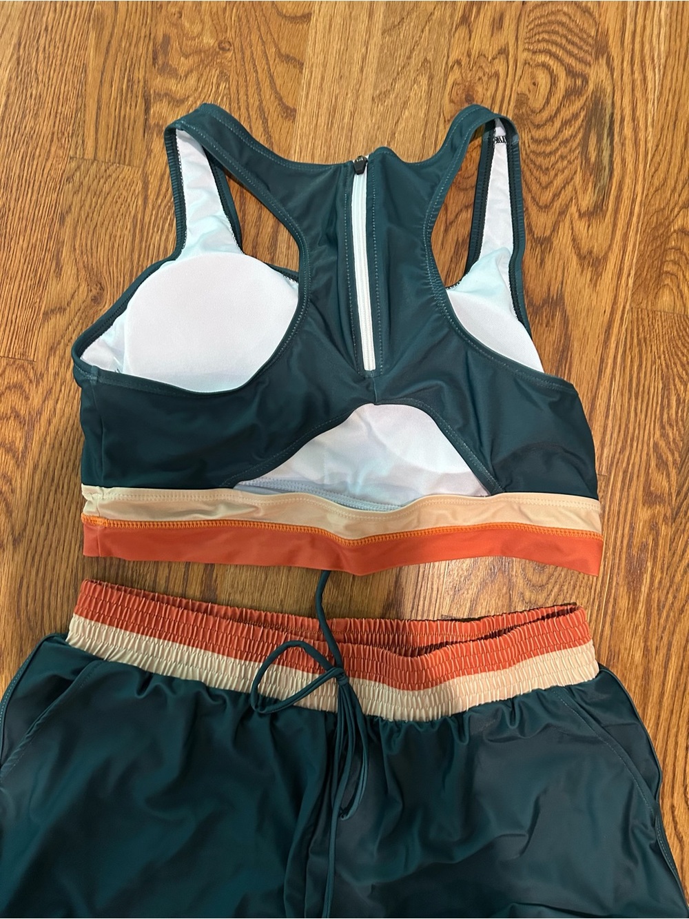 Seafancy - Women’s Two Piece Swimsuit w/ Shorts - Size XL - Picture 2 of 3